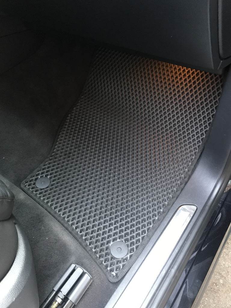EVA mats (black) for Volkswagen Touareg 2010-2018 - Reelken Auto