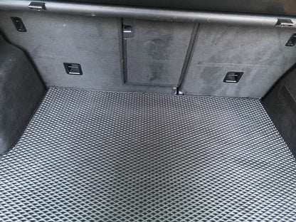 Trunk mat V2 (EVA, black) for Volkswagen Touareg 2010-2018 - Reelken Auto