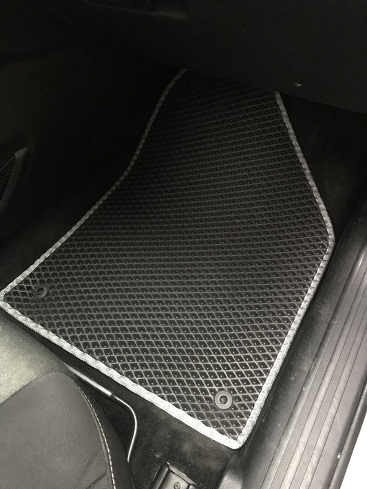 EVA Floor Mats (black) for Jeep Cherokee KL 2013- - image 2