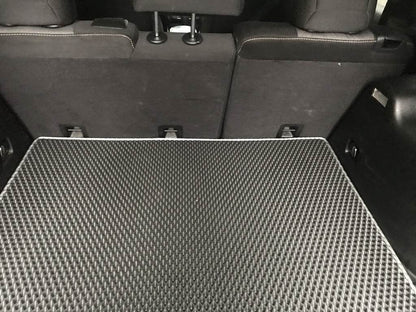 Trunk mat (EVA, black) for Jeep Cherokee KL 2013↗ - Reelken Auto