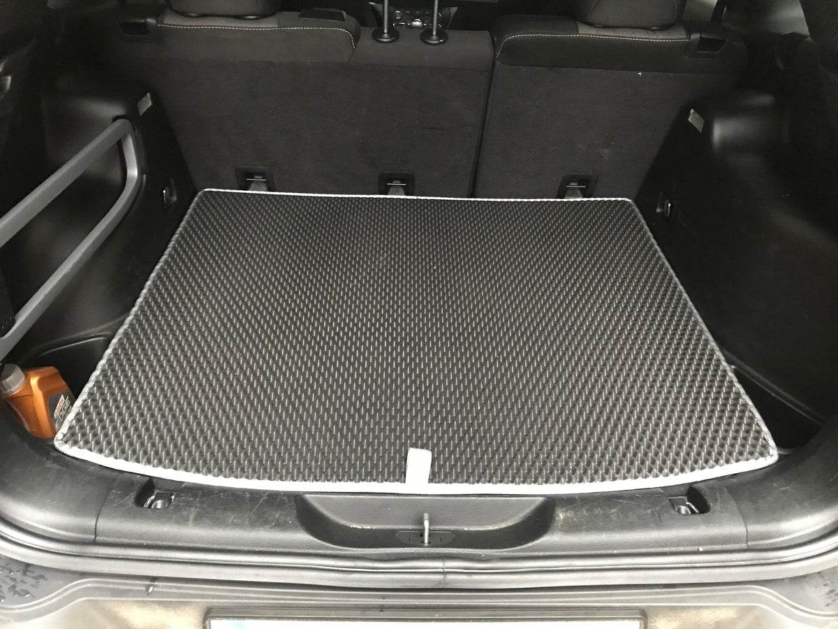 Trunk mat (EVA, black) for Jeep Cherokee KL 2013↗ - Reelken Auto