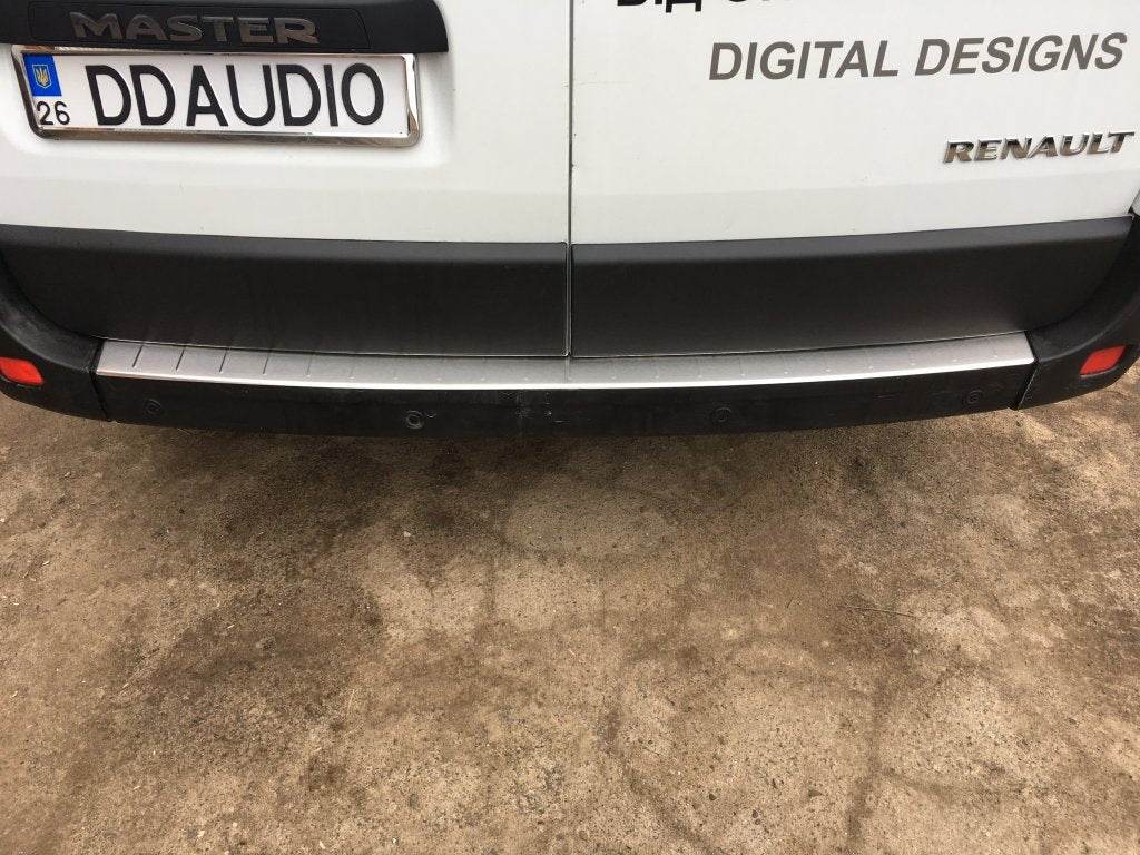 Rear bumper pad (stainless) for Renault Master 2011-2023 - Reelken Auto