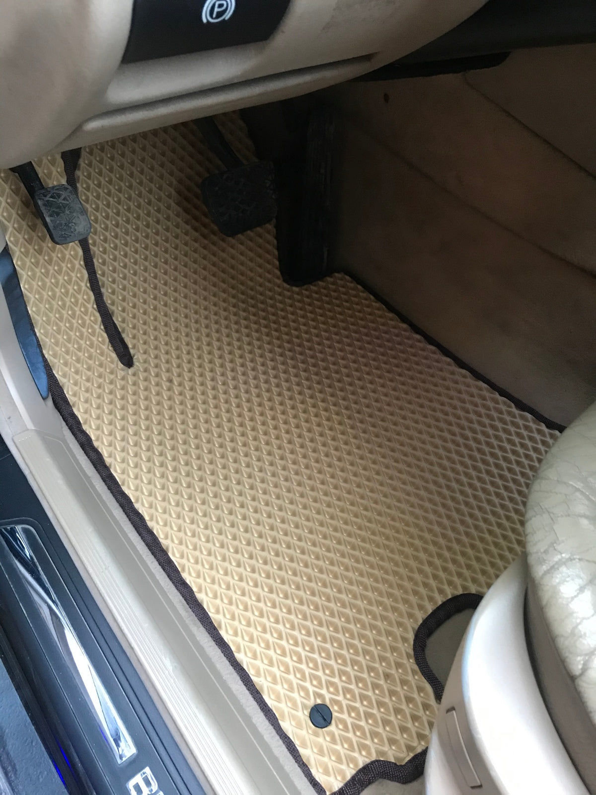 EVA Floor Mats Beige for BMW 7 Series E38 1994-2001 - image 1