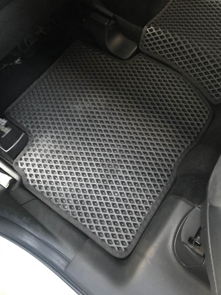EVA mats P-HEV (black) for Mitsubishi Outlander 2012-2021 - Reelken Auto