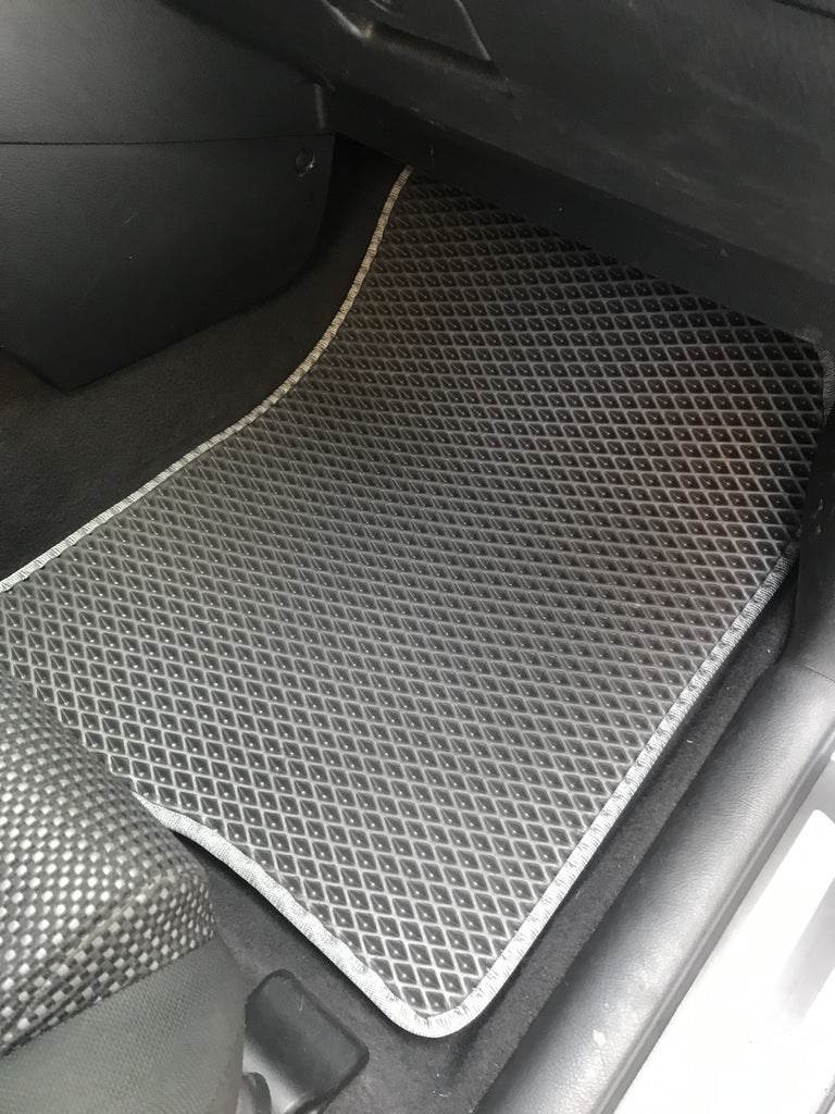EVA mats (black) for Toyota Corolla Verso 2004-2009 - Reelken Auto