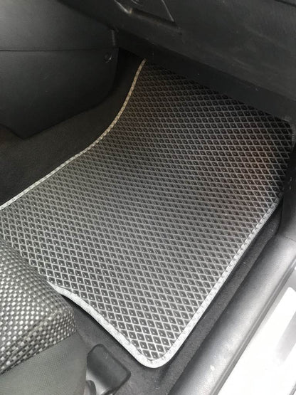 EVA mats (black) for Toyota Corolla Verso 2004-2009 - Reelken Auto