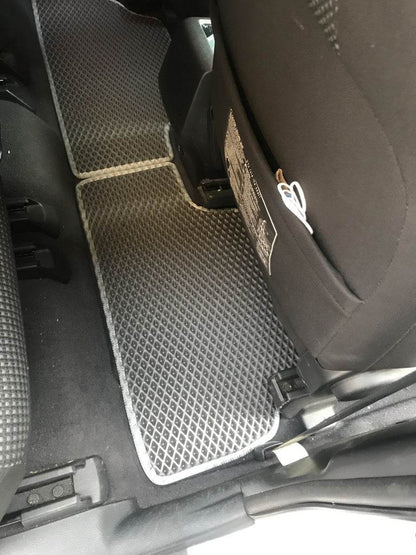 EVA mats (black) for Toyota Corolla Verso 2004-2009 - Reelken Auto