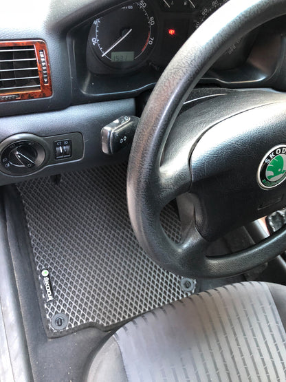 EVA Floor Mats (black) for Skoda Octavia I Tour A4 1996-2010 - image 1