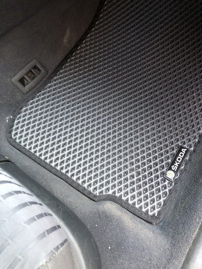 EVA Floor Mats (black) for Skoda Octavia I Tour A4 1996-2010 - image 6
