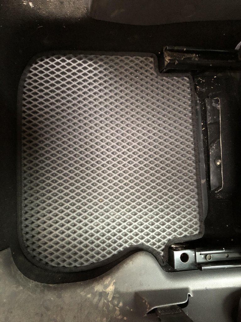 EVA mats (black) for Volkswagen Caddy 2010-2015 - image 20