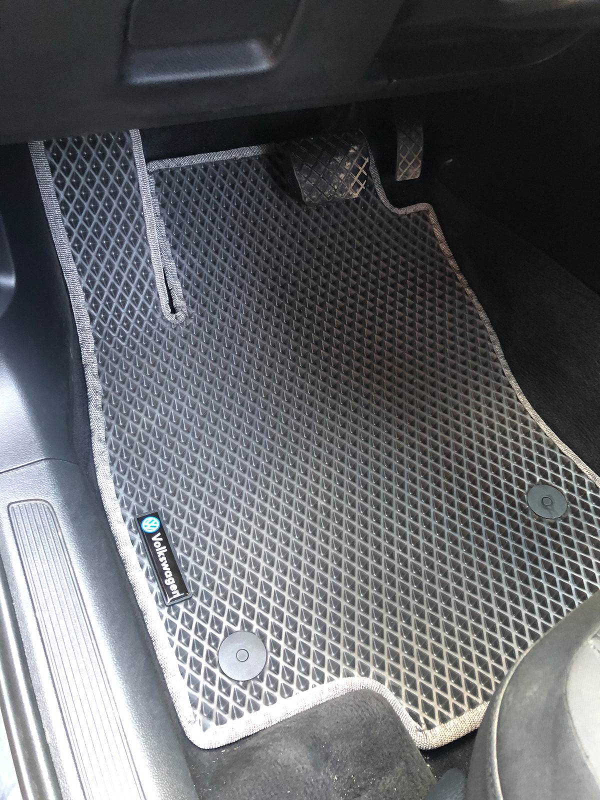 EVA mats (EU, black) for Volkswagen Passat B8 2015-2023 - Reelken Auto