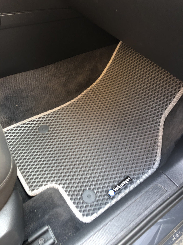 EVA Floor Mats (EU, Black) for Volkswagen Passat B8 2015-2023 - image 4