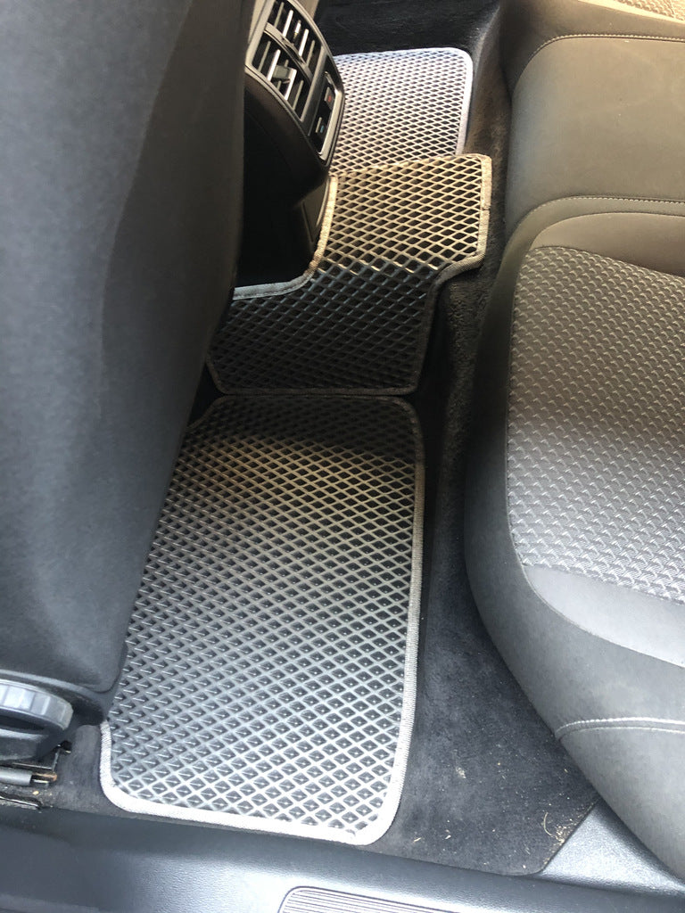 EVA Floor Mats (EU, Black) for Volkswagen Passat B8 2015-2023 - image 9