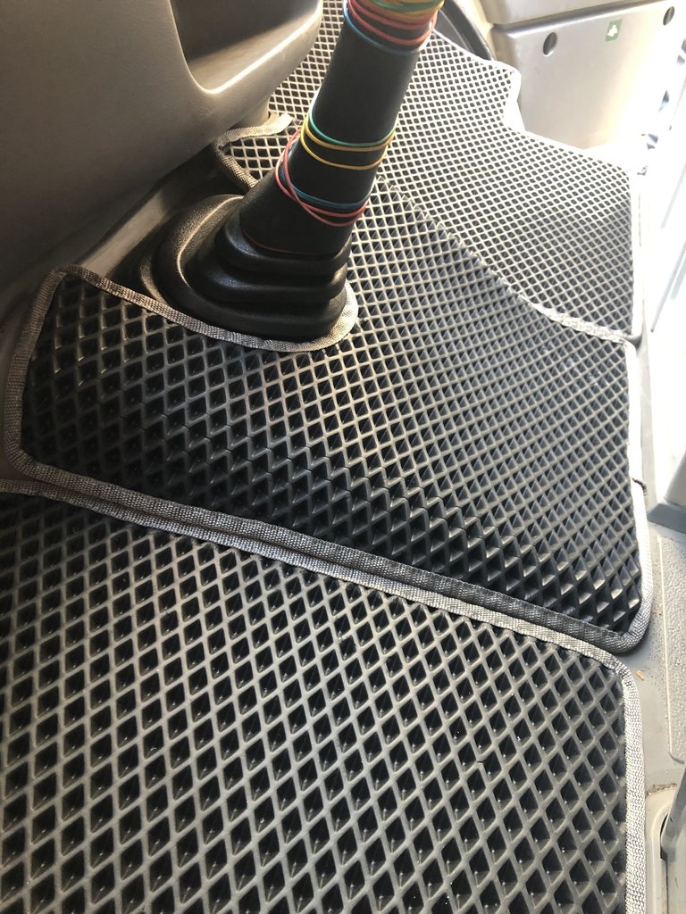 EVA Floor Mats (black) for Volkswagen LT 1995-2006 - image 3