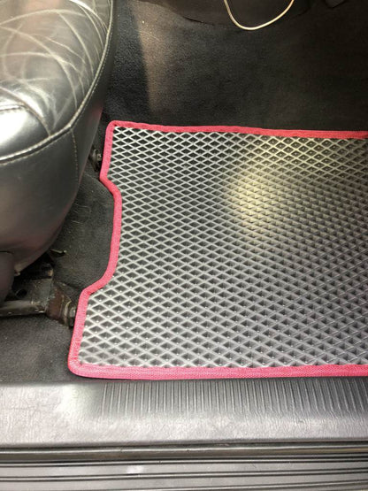 EVA mats (black) for Jeep Grand Cherokee WJ 1999-2004 - Reelken Auto