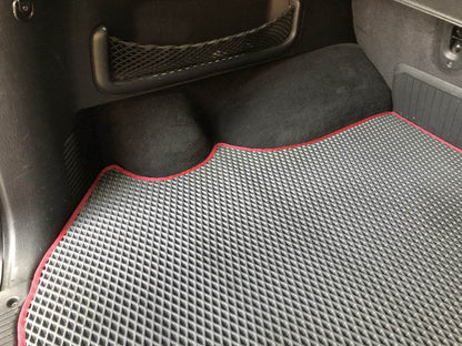 Trunk mat (EVA, black) for Jeep Grand Cherokee WJ 1999-2004 - Reelken Auto