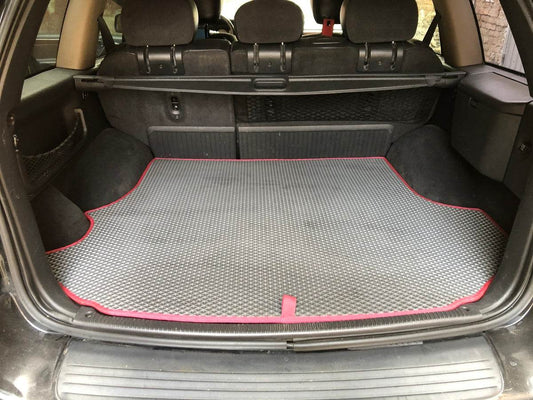 Trunk mat (EVA, black) for Jeep Grand Cherokee WJ 1999-2004 - Reelken Auto