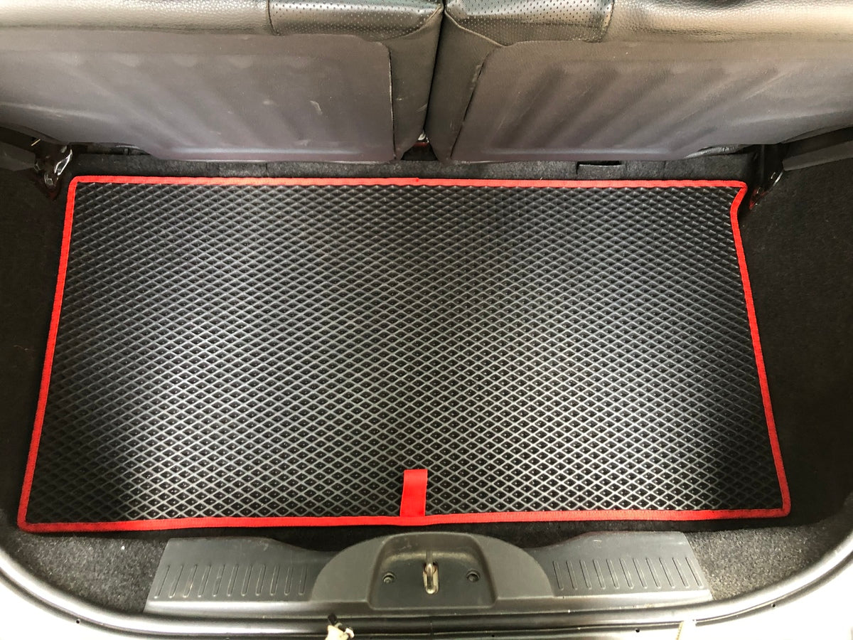 EVA boot mat (for 500, Europe, black) for Fiat 500/500L 2013-2022 - image 1