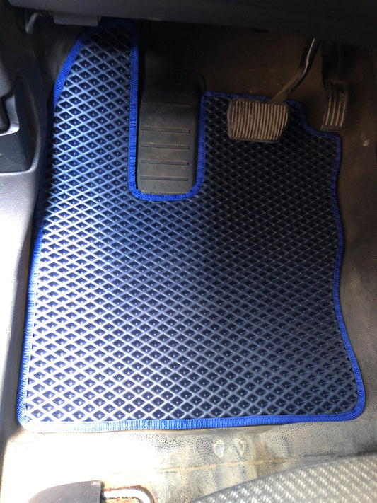 EVA Floor Mats (Automatic, Black) for Ford Connect 2014-2021 - image 1