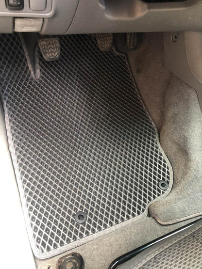 EVA mats (black) for Toyota Hilux 2006-2015 - Reelken Auto