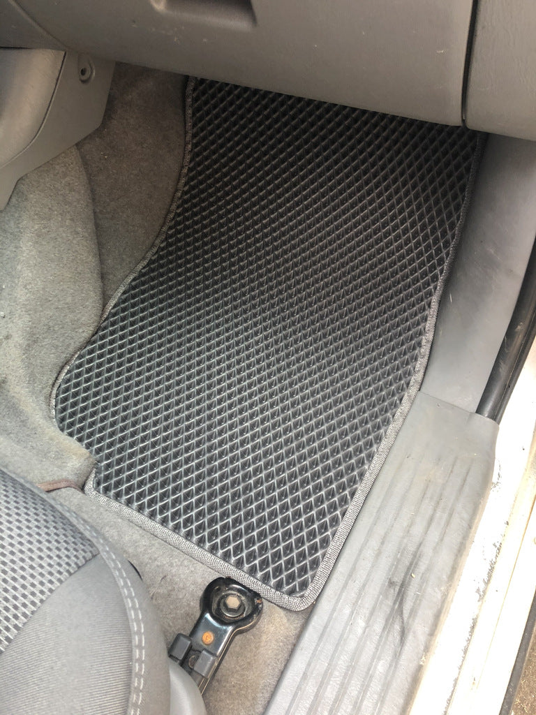 EVA Floor Mats V1 (black) for Toyota Hilux 2006-2015 - image 6