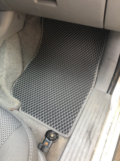 EVA Floor Mats V1 (black) for Toyota Hilux 2006-2015 - image 6