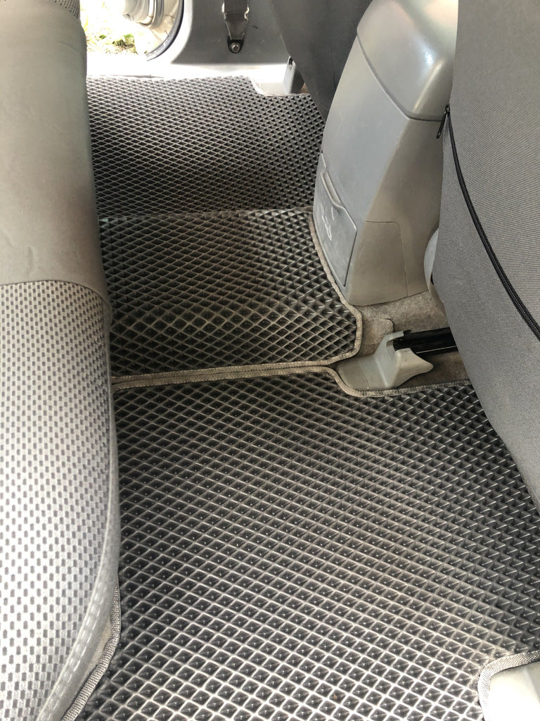 EVA Floor Mats V1 (black) for Toyota Hilux 2006-2015 - image 8