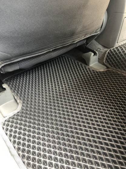 EVA Floor Mats V1 (black) for Toyota Hilux 2006-2015 - image 11