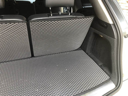Trunk mat 3 parts (EVA, black) (7 seats) for Audi Q7 2005-2015 - Reelken Auto