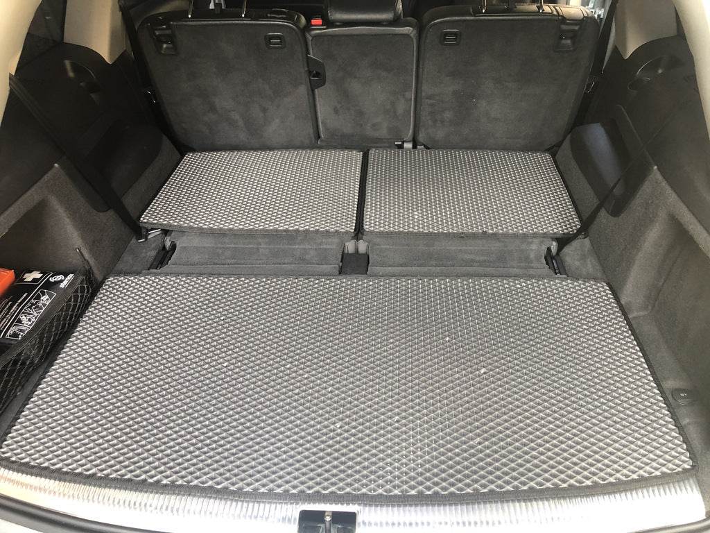 Trunk mat 3 parts (EVA, black) (7 seats) for Audi Q7 2005-2015 - Reelken Auto