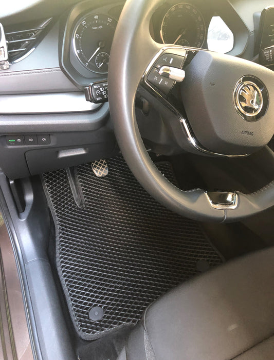 EVA Floor Mats (black) for Skoda Octavia IV A8 2020- - image 1