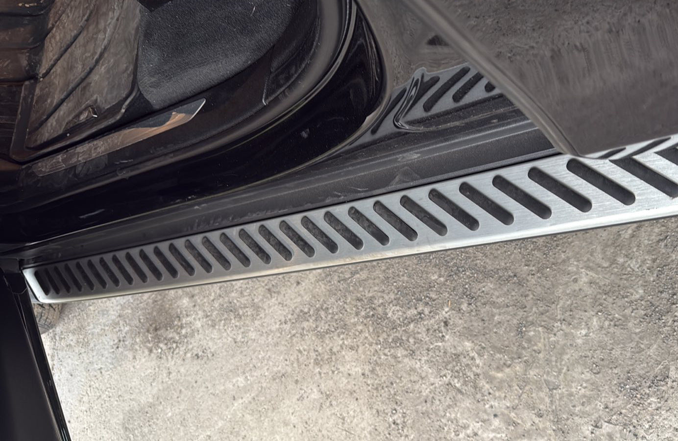 Side Steps OEM V1 (2 pcs) for BMW X5 F-15 2013-2018 - image 4