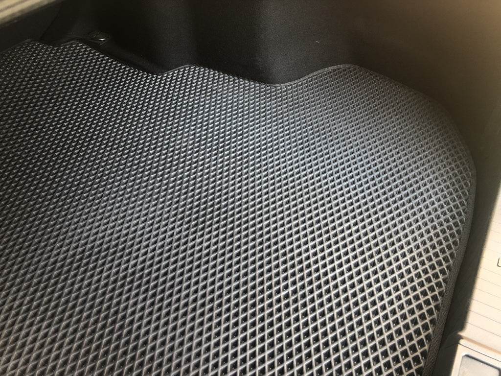 Trunk mat (EVA, black) Sedan for Mercedes E-class W211 2002-2009 - Reelken Auto