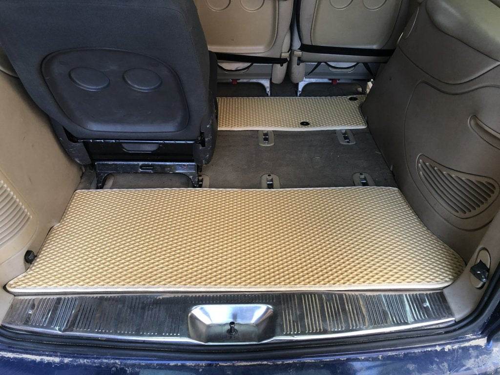 Trunk mat (EVA, beige) for Volkswagen Sharan 1995-2010 - Reelken Auto