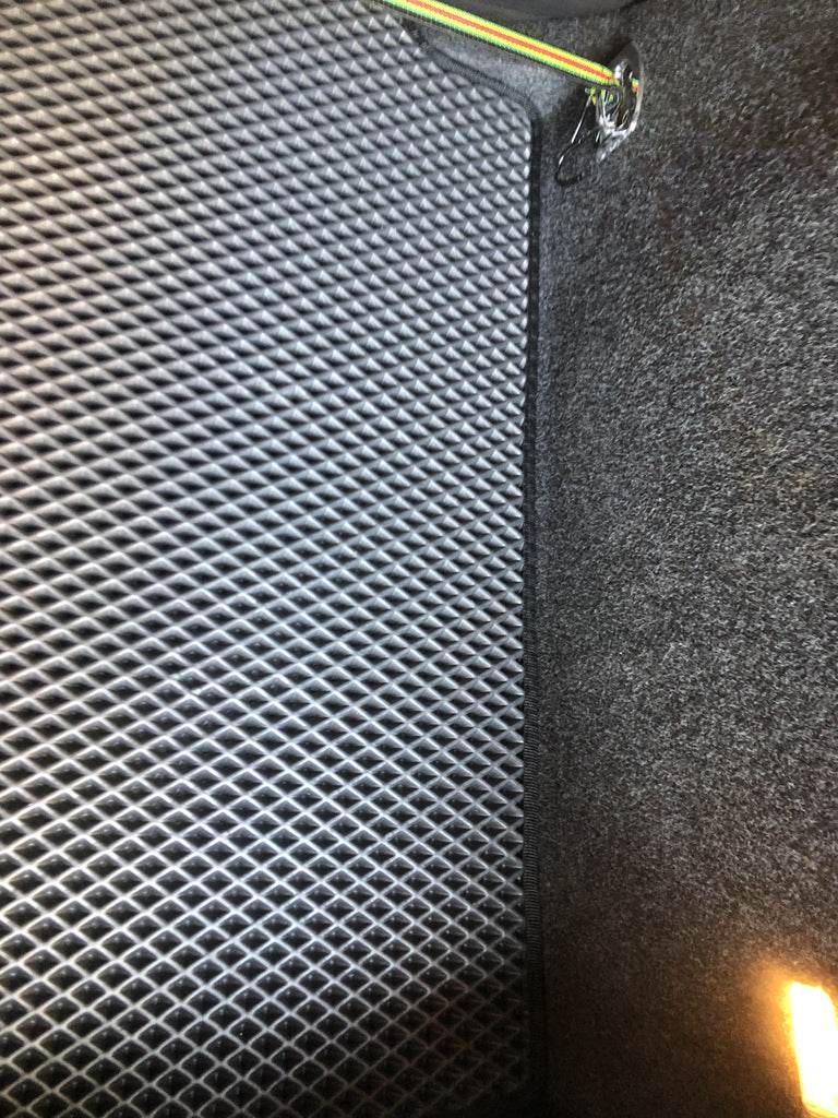 Trunk mat (HB, EVA, black) for Volkswagen Golf 4 - Reelken Auto