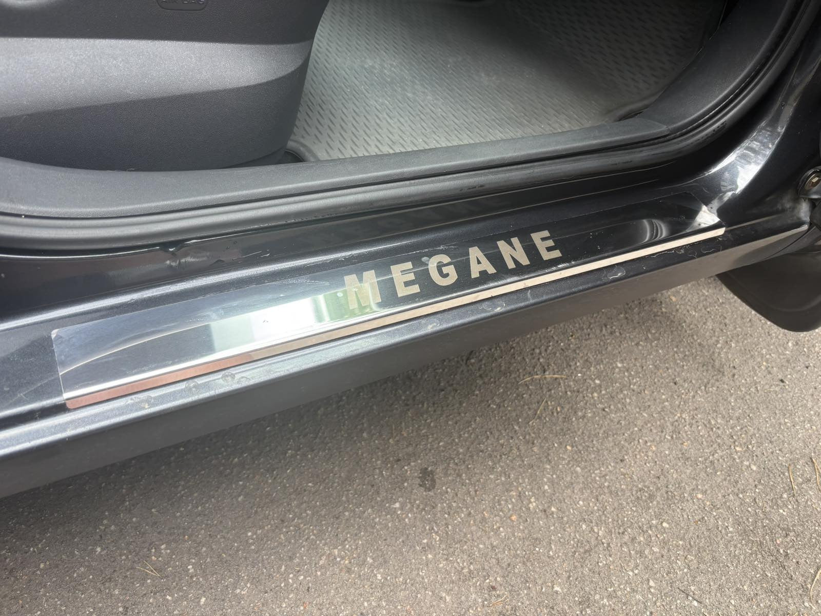 Door Sill Covers (Carmos, 4 pcs, Stainless Steel) for Renault Megane II 2004-2009 - image 4