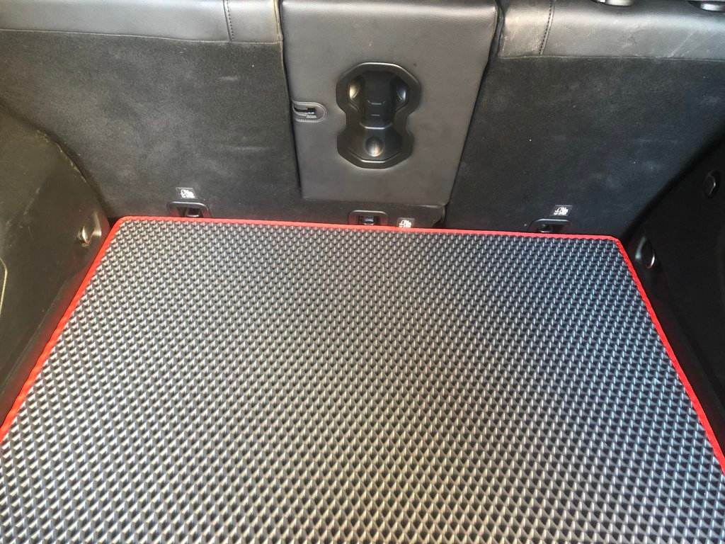 Trunk mat (EVA, black) for Jeep Renegade - Reelken Auto