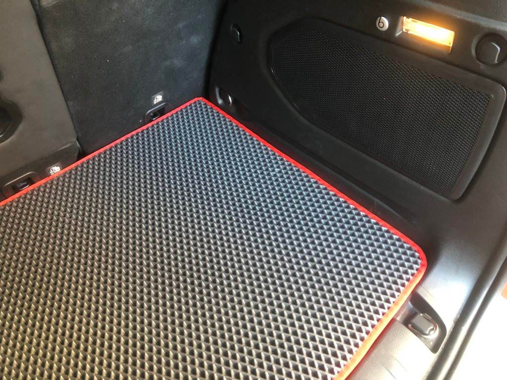 Trunk mat (EVA, black) for Jeep Renegade - Reelken Auto