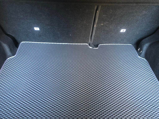 Trunk mat (EVA, black) for Nissan Qashqai 2007-2010 - Reelken Auto