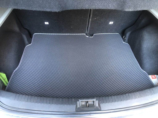 Trunk mat (EVA, black) for Nissan Qashqai 2007-2010 - Reelken Auto
