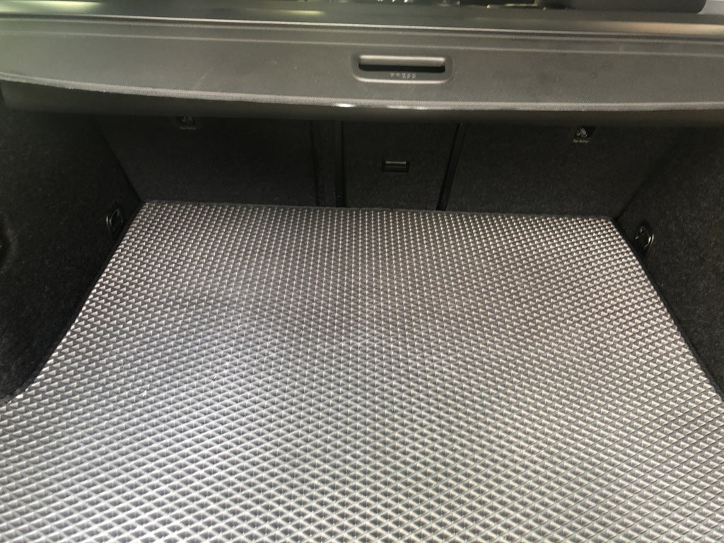 Trunk Mat SW V-4 (EVA, Black) for Skoda Octavia III A7 2013-2019 - image 2