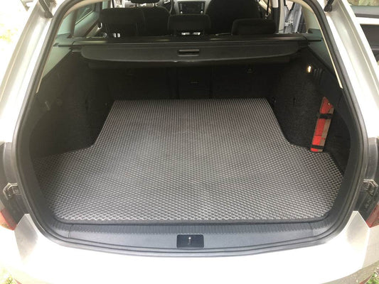 Trunk mat SW V-4 (EVA, black) for Skoda Octavia III A7 2013-2019 - Reelken Auto