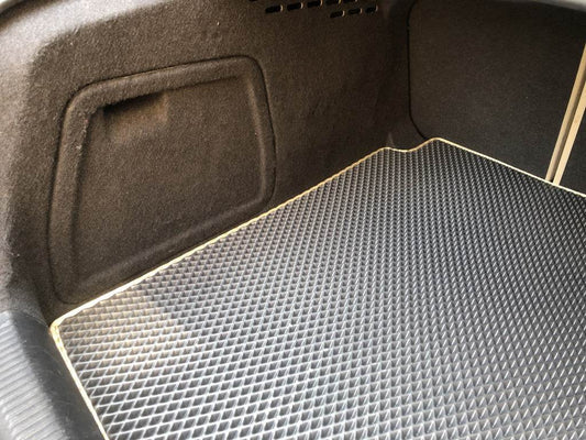 Sedan boot mat (EVA, black) for Audi A4 B8 2007-2015 - Reelken Auto