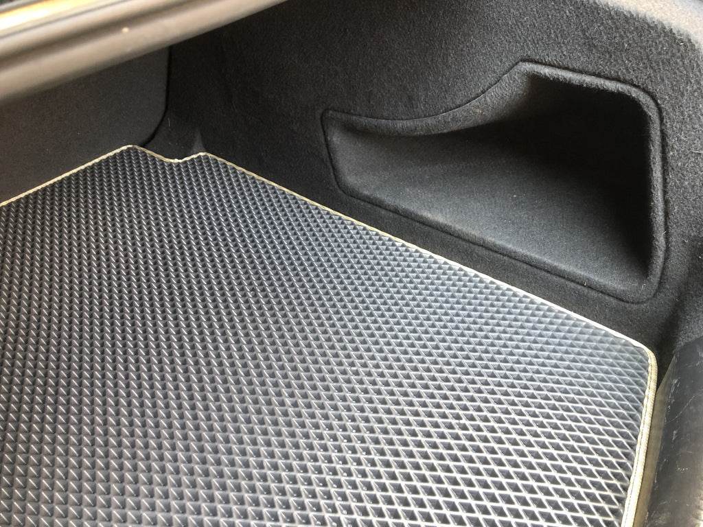 Sedan boot mat (EVA, black) for Audi A4 B8 2007-2015 - Reelken Auto