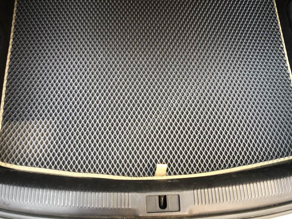Sedan boot mat (EVA, black) for Audi A4 B8 2007-2015 - Reelken Auto