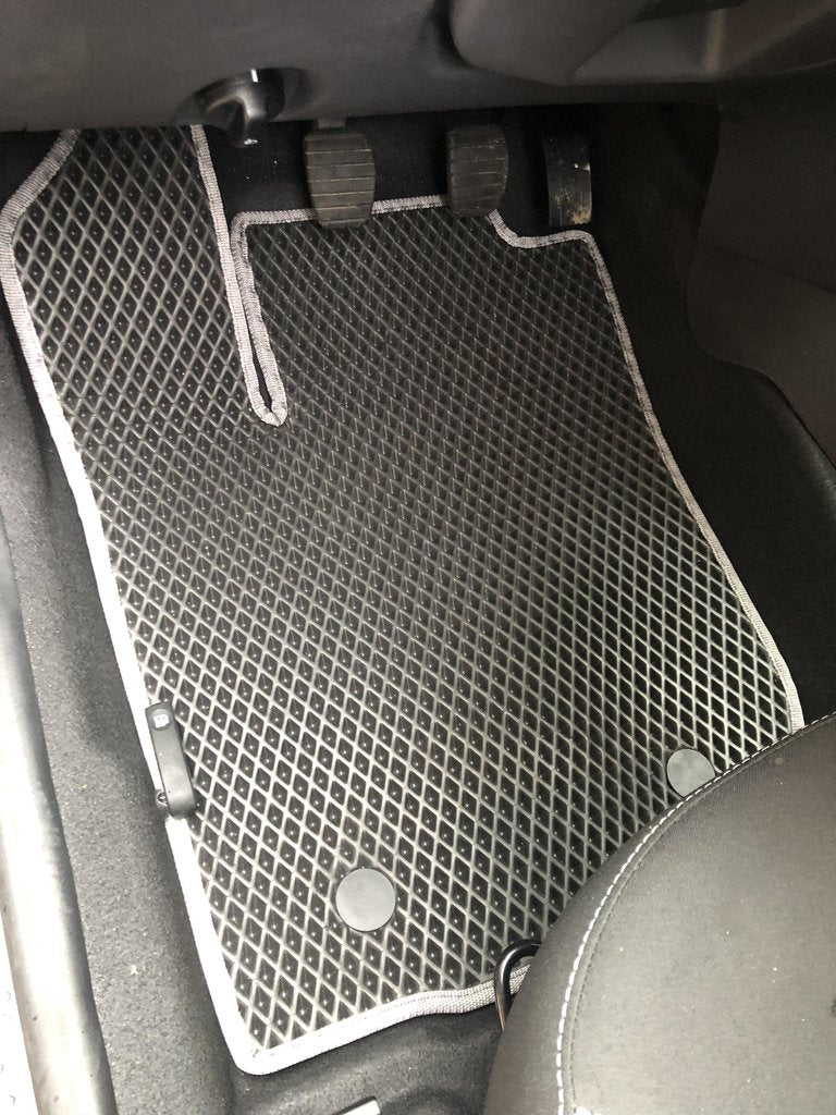 EVA Floor Mats (black) for Renault Sandero 2013-2022 - image 2