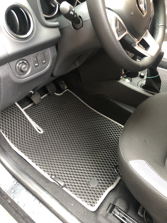 EVA Floor Mats (black) for Renault Sandero 2013-2022 - image 1