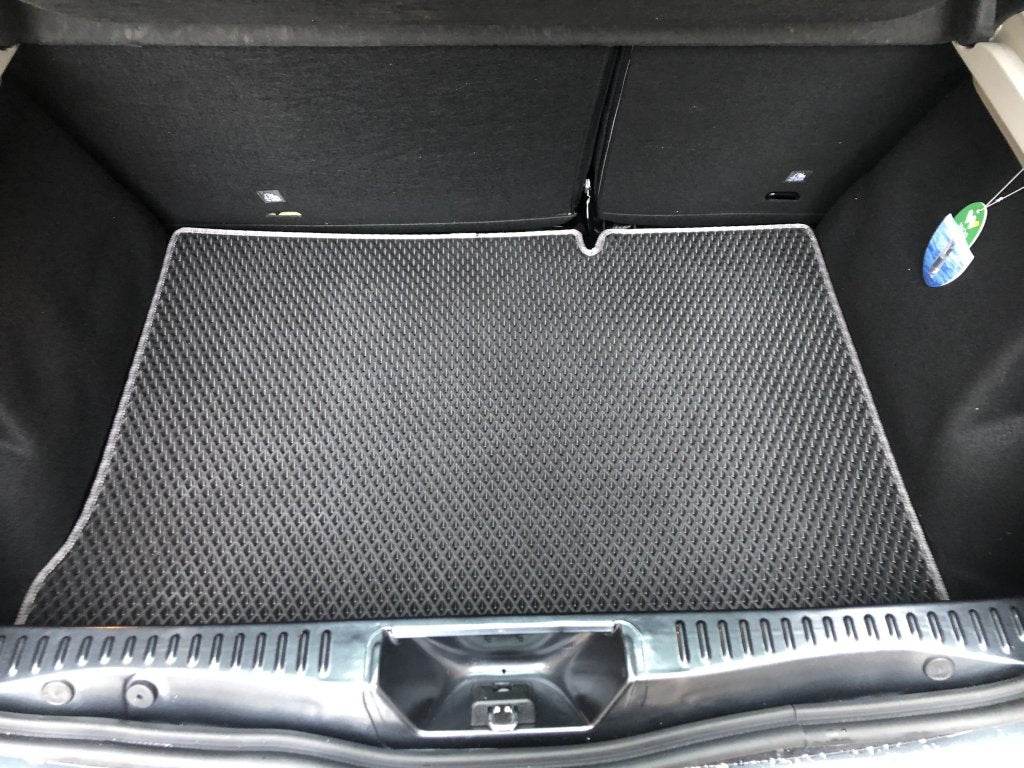 Trunk mat (EVA, black) for Dacia Sandero 2013-2020 - Reelken Auto