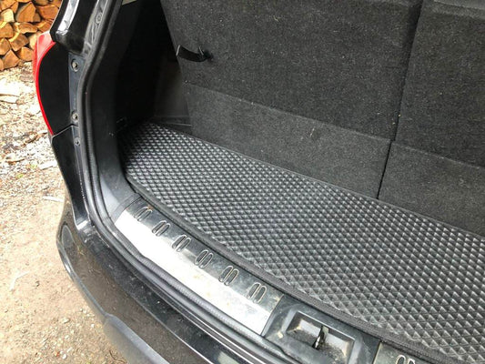 Trunk mat for +2 (short, EVA, black) for Nissan Qashqai 2007-2010 - Reelken Auto