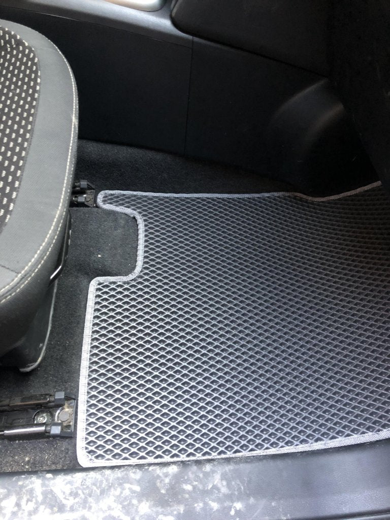 Floor mats for +2 (3 rows, EVA, Black) for Nissan Qashqai 2010-2014 - image 5